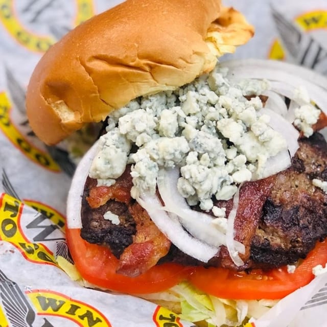 Bleu Burger.